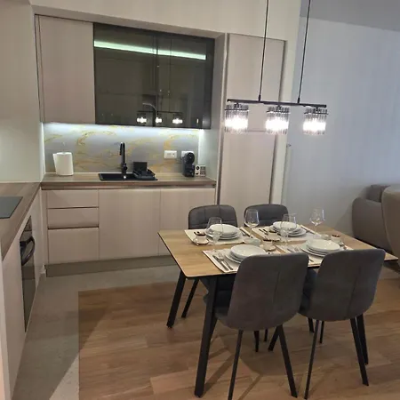 Waterfront - Na Vodi * Βελιγράδι