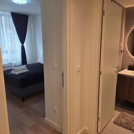 Waterfront - Na Vodi *